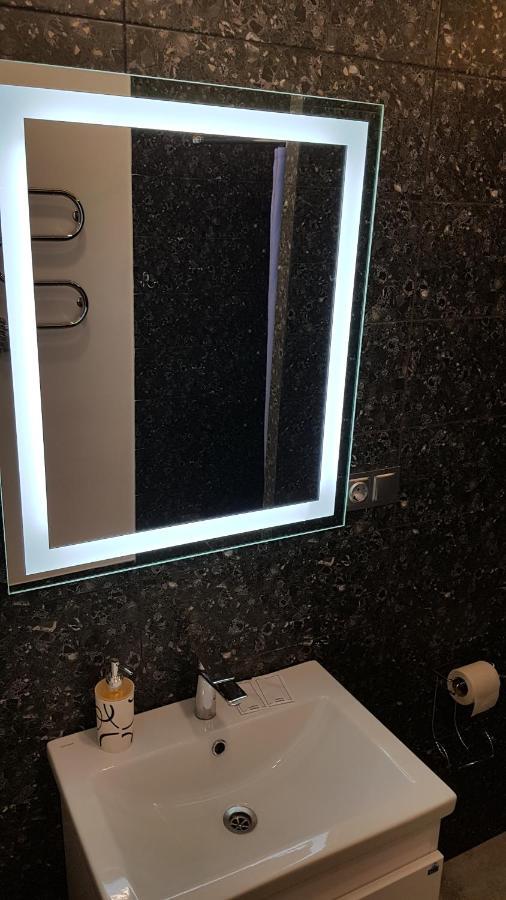 New Luxury Studio Apartment Ivano-Frankivsk Eksteriør billede