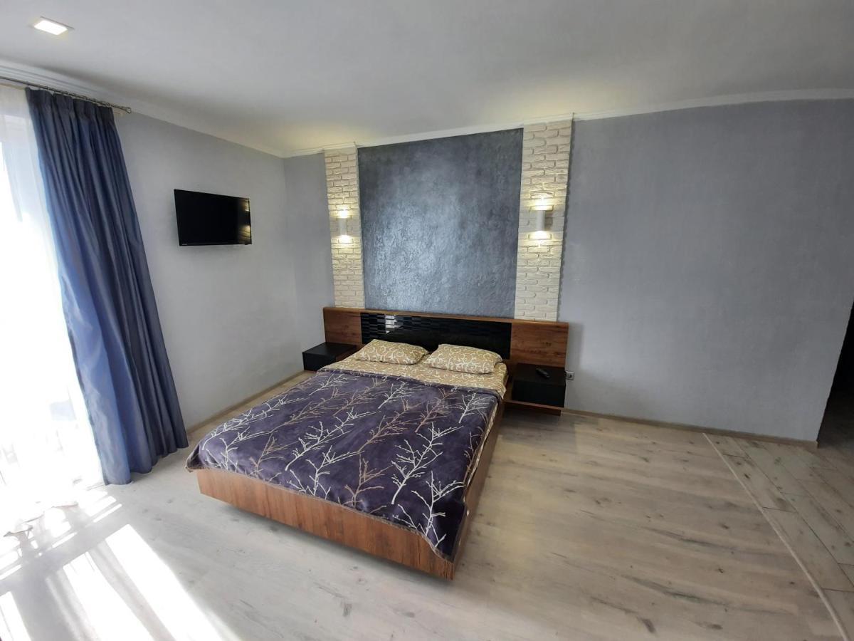 New Luxury Studio Apartment Ivano-Frankivsk Eksteriør billede