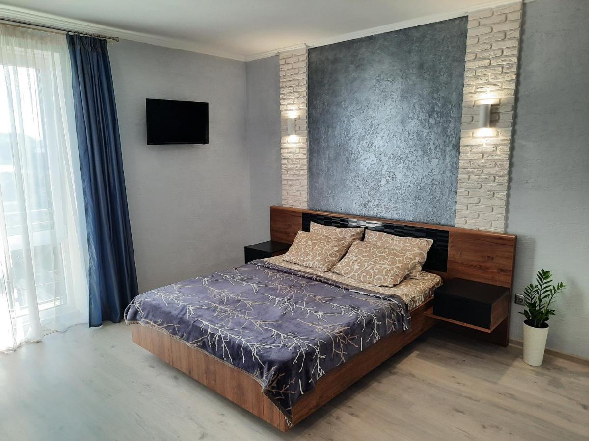 New Luxury Studio Apartment Ivano-Frankivsk Eksteriør billede