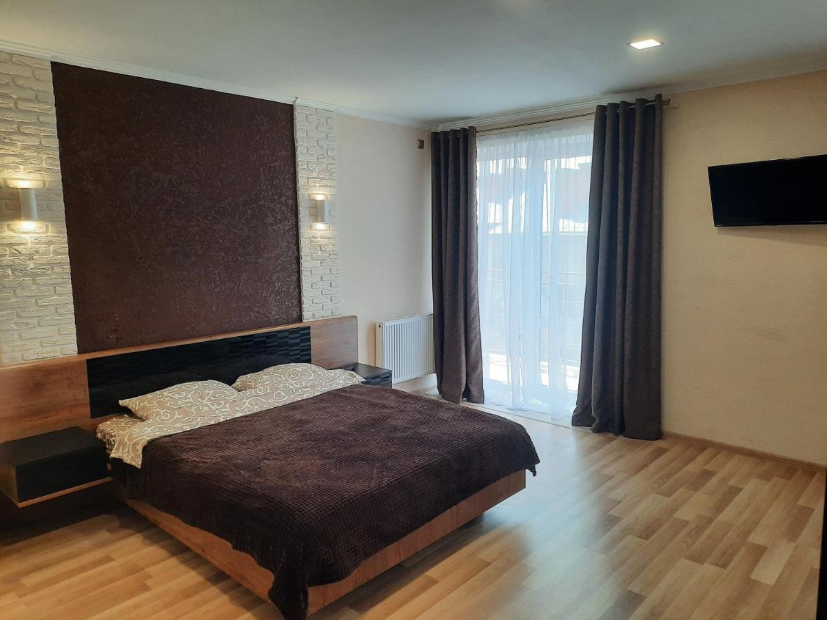 New Luxury Studio Apartment Ivano-Frankivsk Eksteriør billede